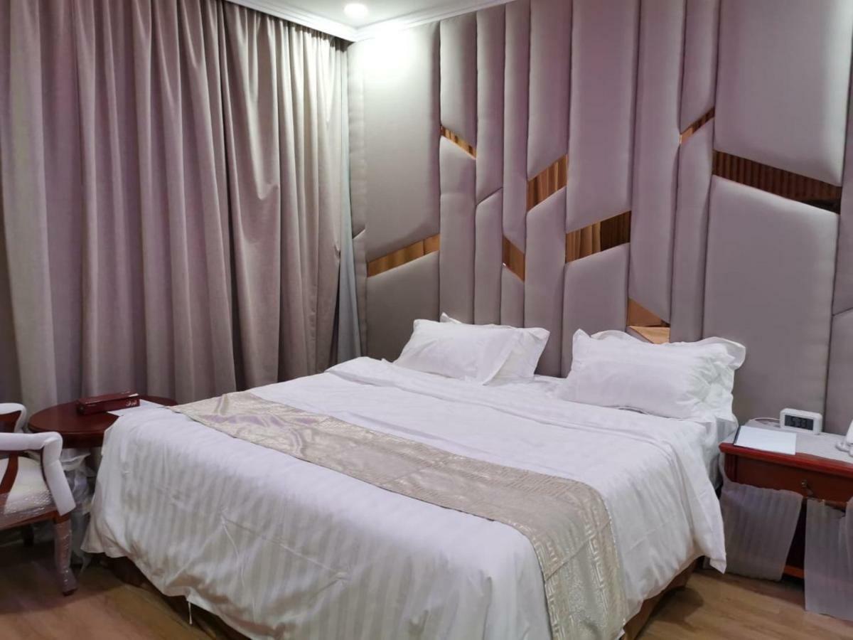 Fakher Yanbu 3 Furnished Units Esterno foto